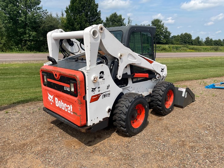 bobcat-s740-image-3