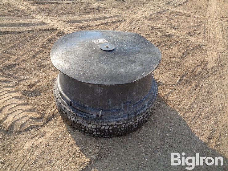 cattle-mineral-feeder-image-5
