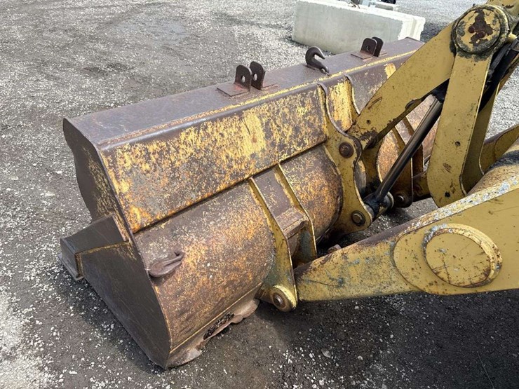caterpillar-416b-image-7
