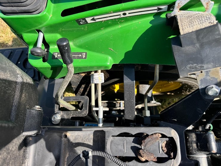 2014-john-deere-1023e-image-50