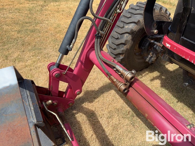 2015-mahindra-4540-image-14