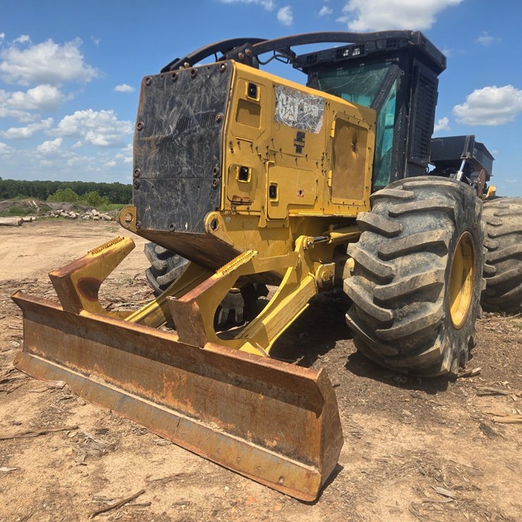 2015 CATERPILLAR 525D