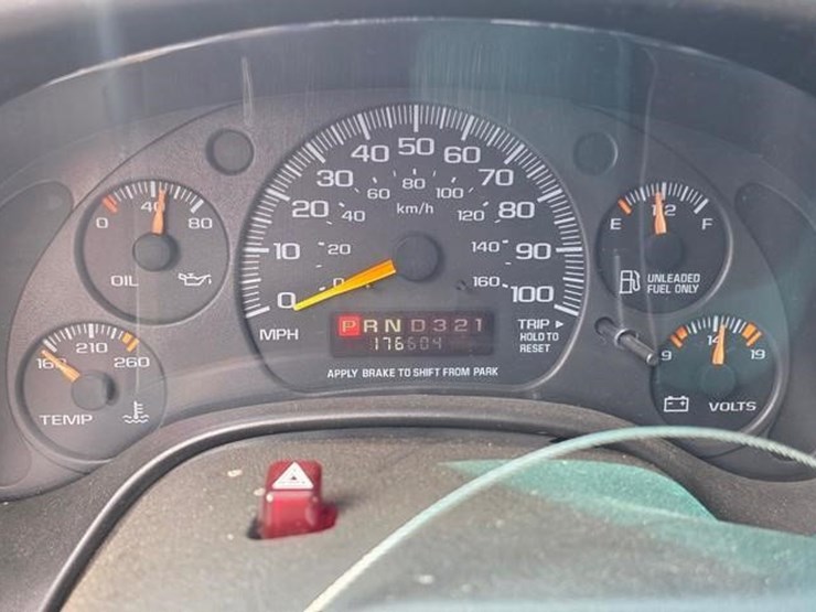 2001-chevrolet-express-3500-image-59