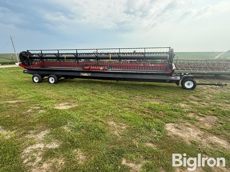 2014-case-ih-3162-image-2