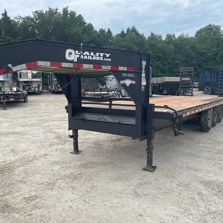 #403 • 2015 Quality 8.5 x 25' Flatbed Gooseneck (Has IN Title) (Helenville, WI)