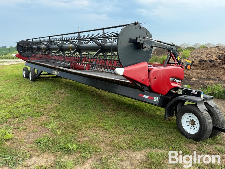 2014-case-ih-3162-image-1