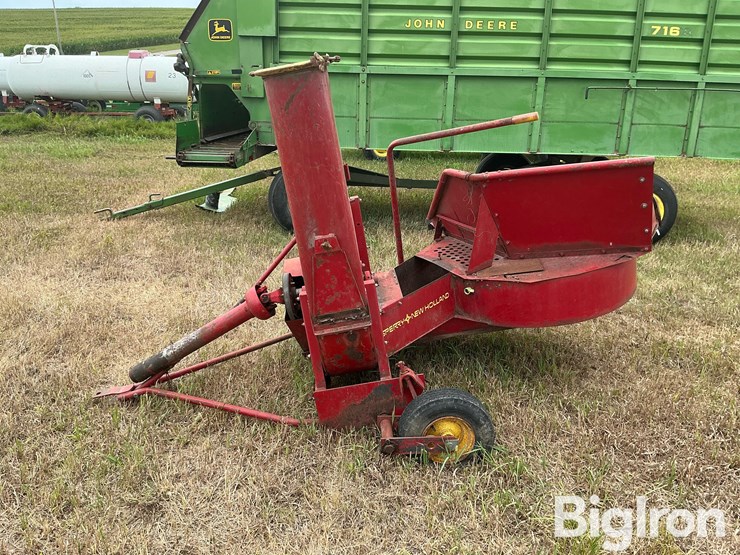 new-holland-30-image-8