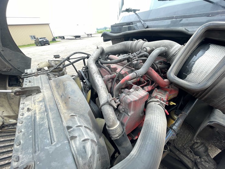 2016-international-prostar-image-60