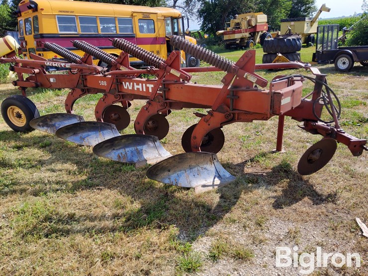 white-588-image-4