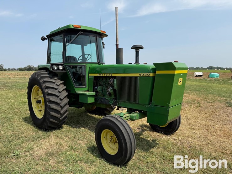 1977-john-deere-4230-image-3