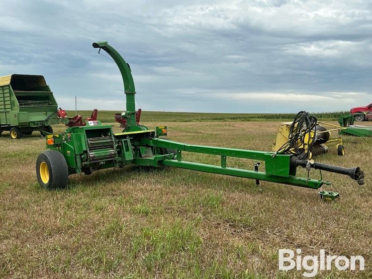 2005-john-deere-3975-image-1