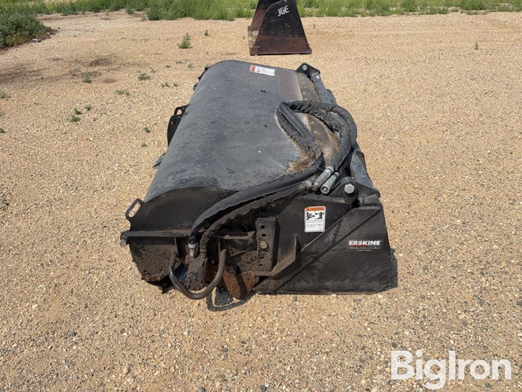 erskine-7’-sweeper-bucket-image-8