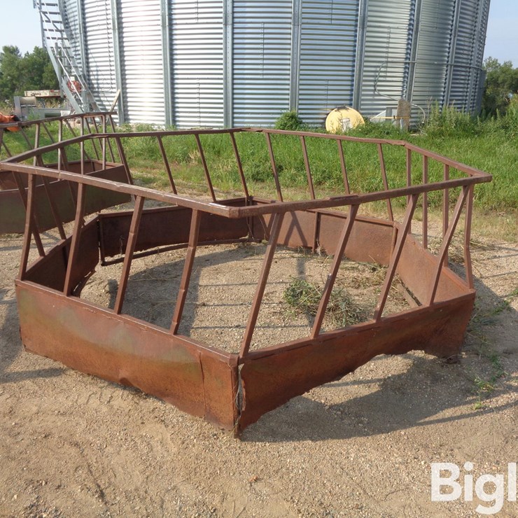Round Bale Feeder