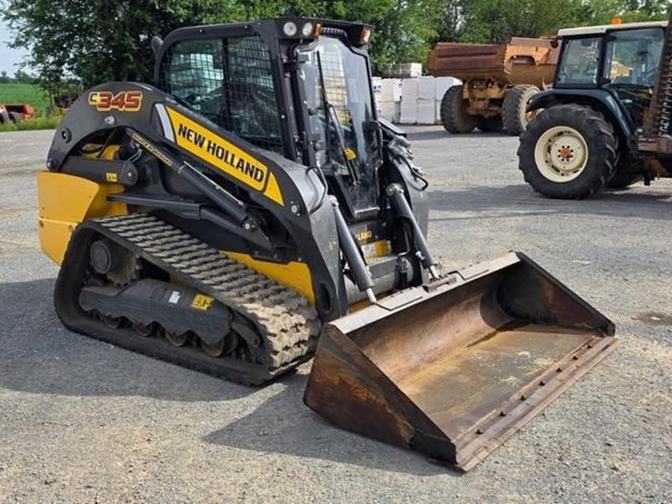 2022-new-holland-c345-image-1