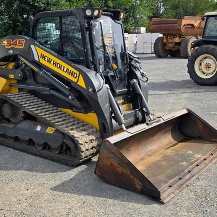 2022 NEW HOLLAND C345