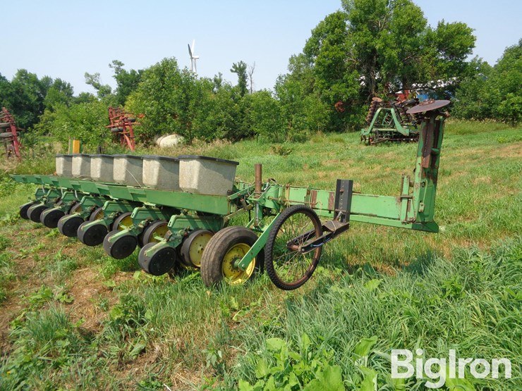john-deere-7000-image-5