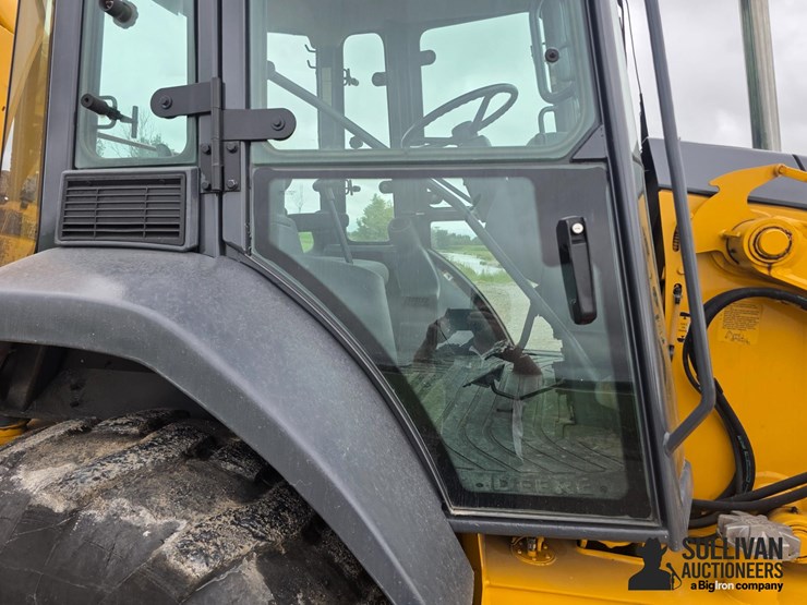 2005-deere-410g-image-20