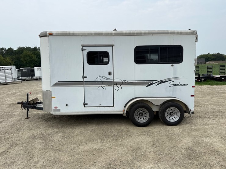 #423-•-2000-sundowner-horse-trailer-(il-title)-(helenville,-wi)-image-3