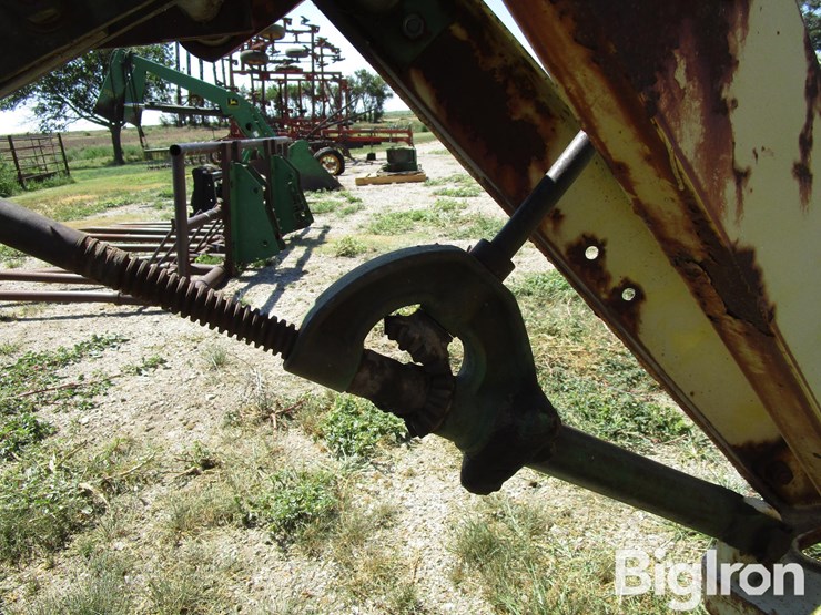 john-deere-858a-image-11