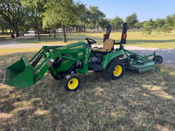 2014-john-deere-1023e-image-1