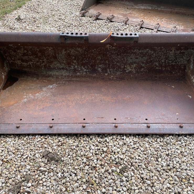 #902 • Bobcat Skid Steer Bucket (Sun Prairie, WI)