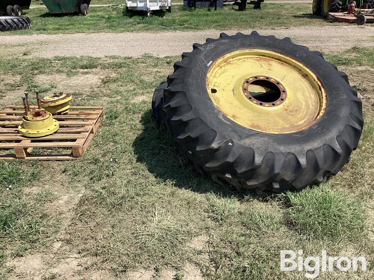 john-deere-4630-image-2
