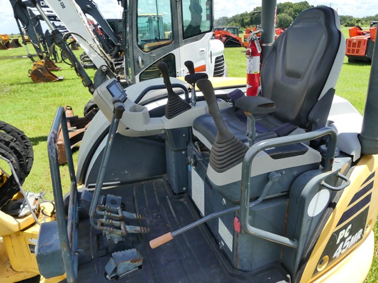 komatsu-pc45-5-image-14