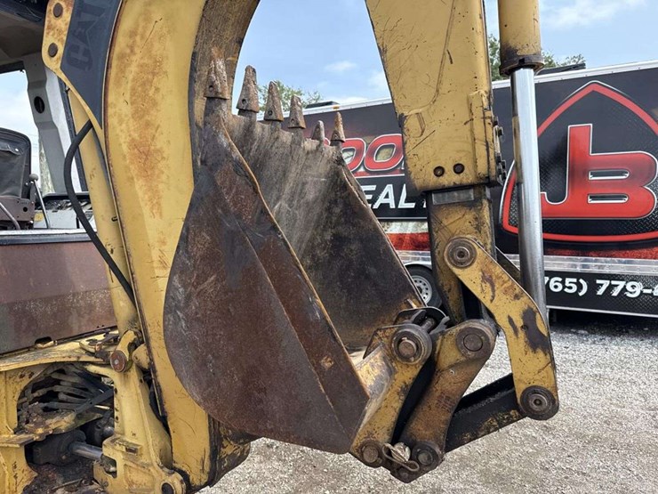 caterpillar-416b-image-13