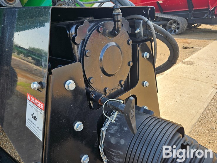 2023-demco-2200-grain-cart-image-17