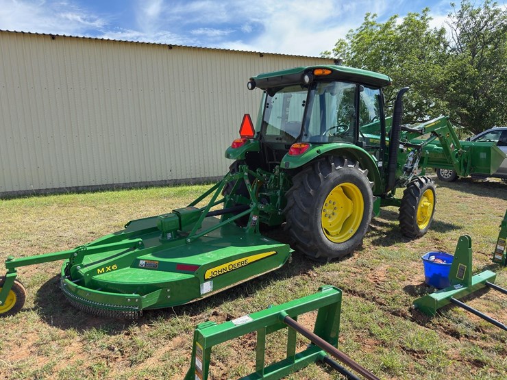 2022-john-deere-5055e-image-3