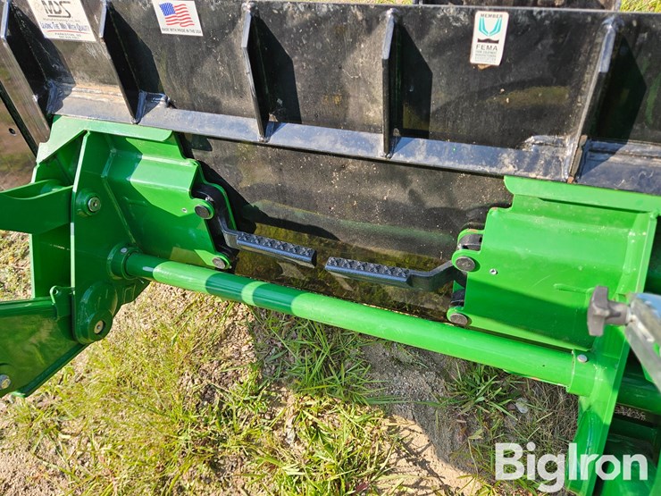 2020-john-deere-5075e-image-16