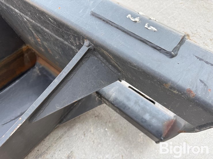 skid-steer-stump-bucket-image-14