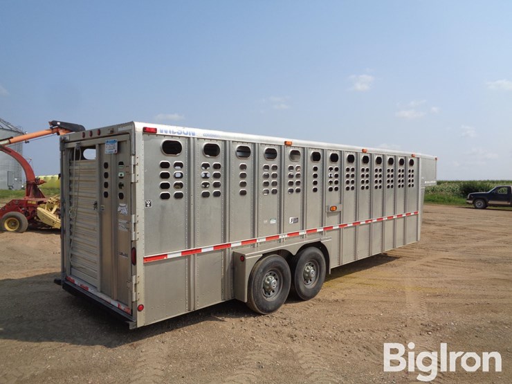 2002-wilson-livestock-trailer-image-5