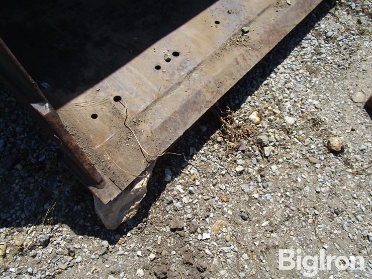 john-deere-725-image-13