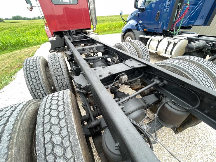 2006-kenworth-t800-image-34