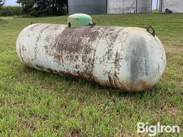 500-gal-propane-tank-image-3