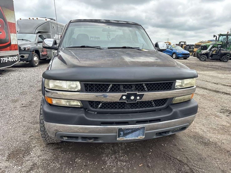 2001-chevrolet-silverado-2500hd-image-6