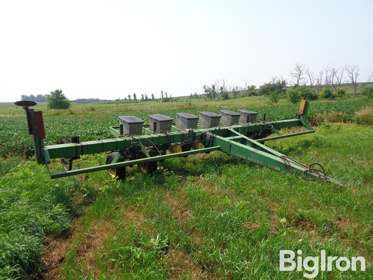 john-deere-7000-image-3