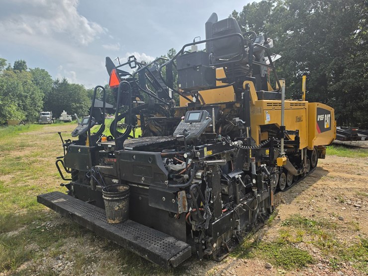 caterpillar-ap-1055f-image-5