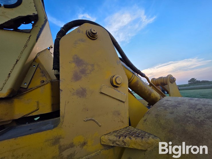 allis-chalmers-745-image-12