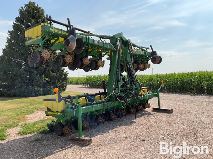 john-deere-1720-image-3
