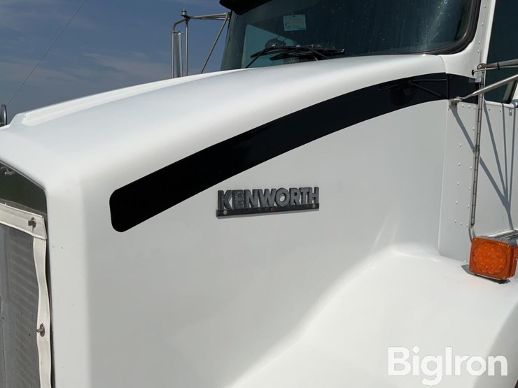 1999-kenworth-t800-image-12