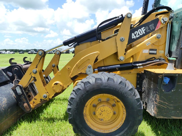 2016-caterpillar-420f2-it-image-13