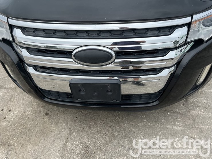2013-ford-edge-image-35