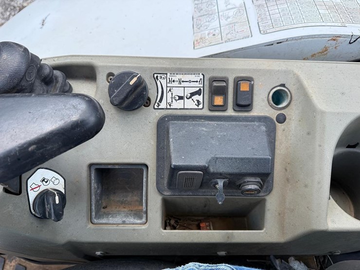 2021-bobcat-e42-image-25