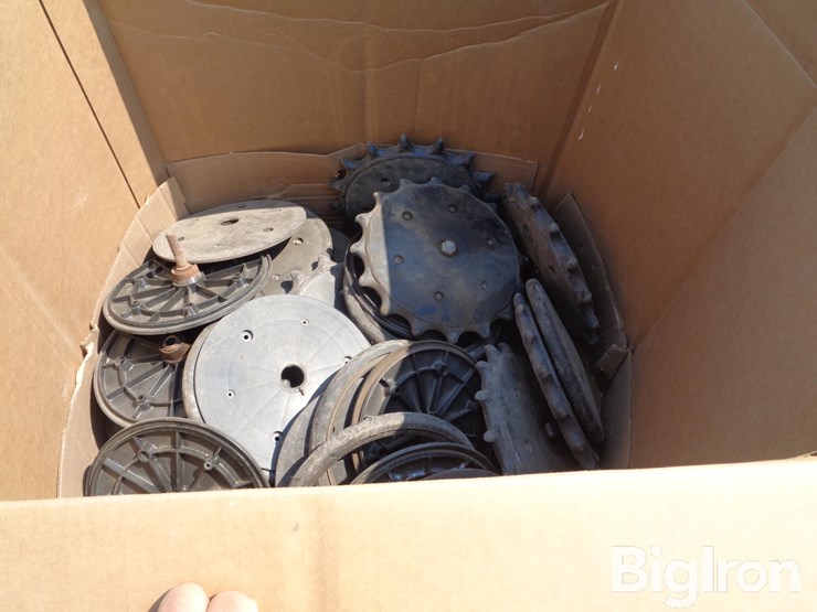 john-deere/-kinze-closing-wheel-image-6