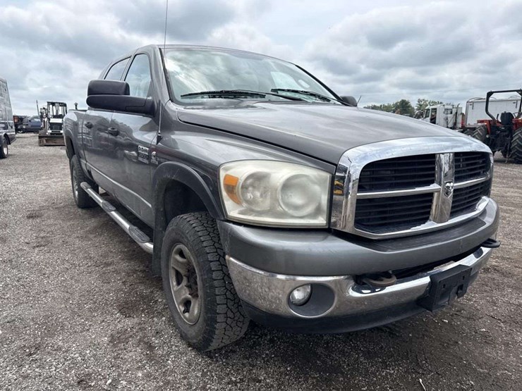 2007-dodge-2500-image-4