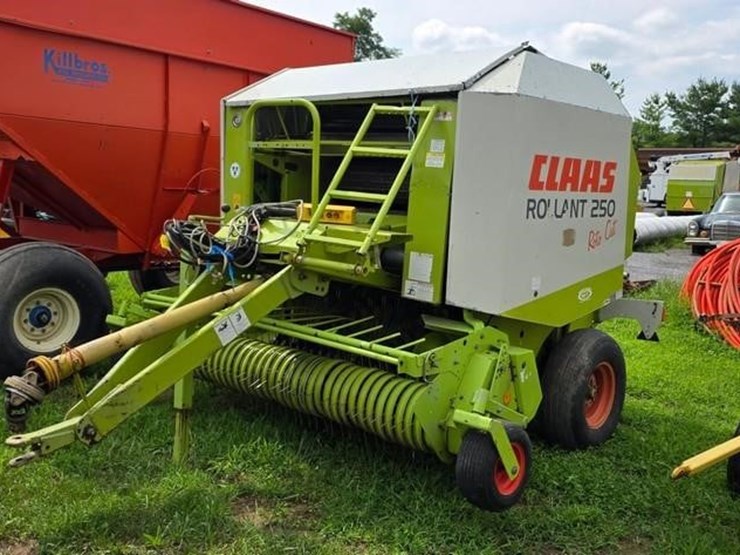 claas-rollant-250rc-image-2