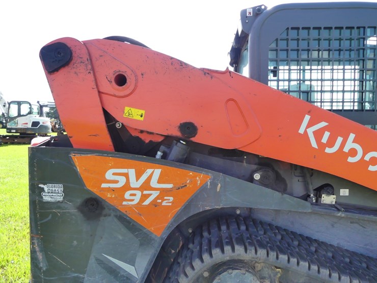 kubota-svl97-2-image-8