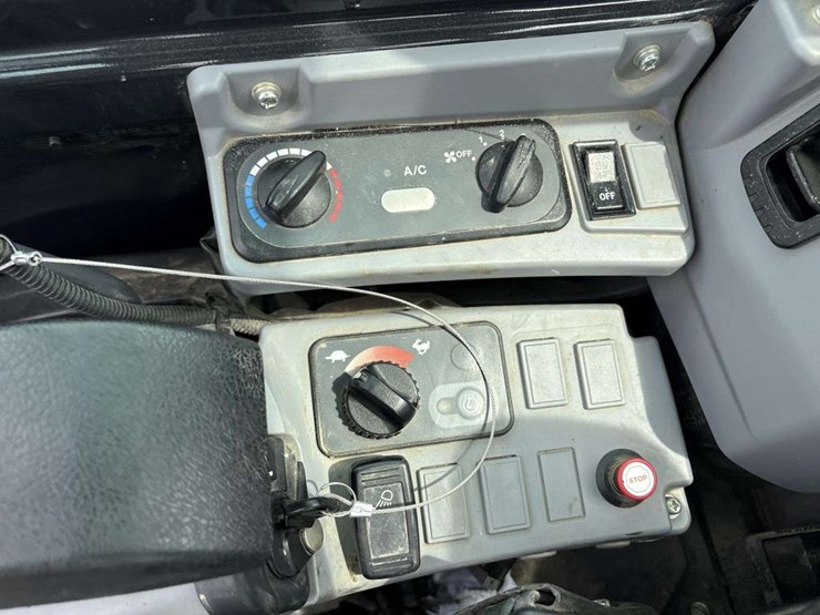 kubota-u35-4-image-18